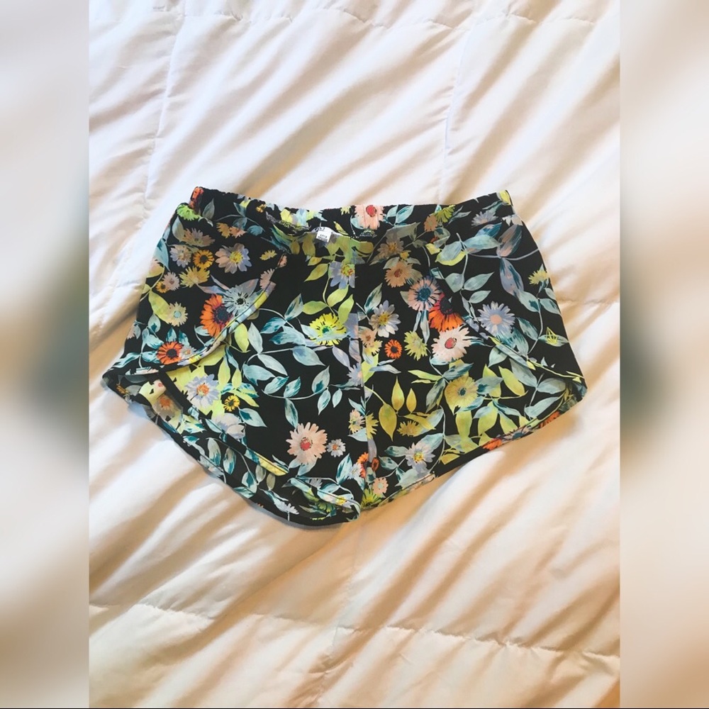 Pattern shorts